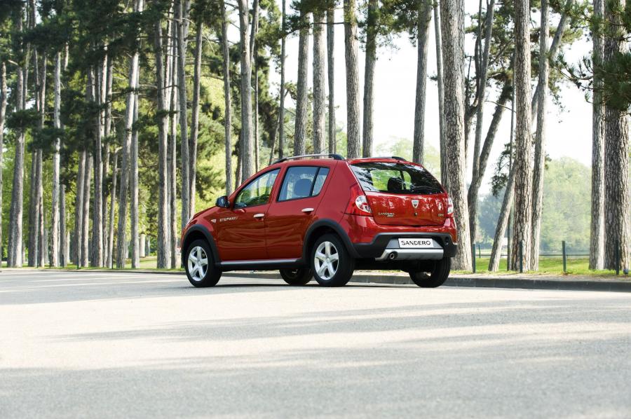  Dacia Sandero Stepway 2009 года  (фото 6 из 45)